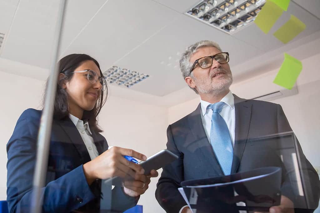 ESG roles cluster around three centers of gravity: investment decisions, corporate disclosure, and consulting. Choosing among them depends on the orientation that fits.