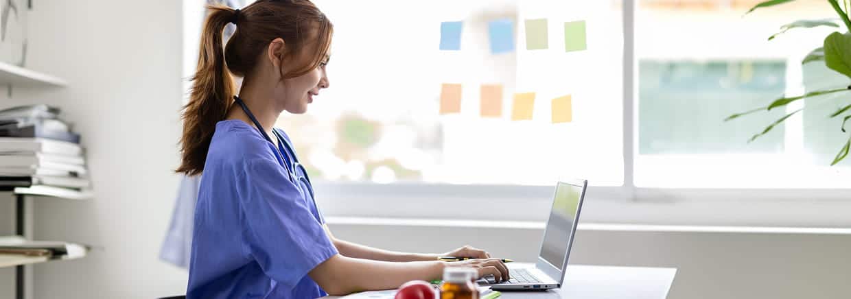 How to Get an Online Alternative Medicine Degree